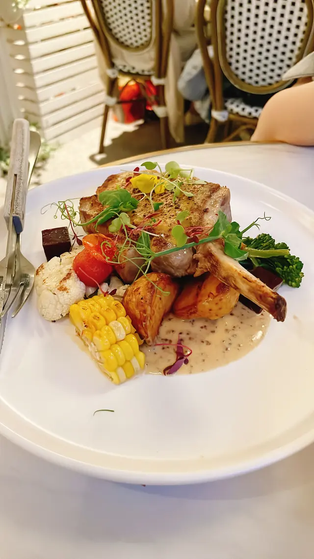 蜜糖芥末醬豬鞍扒