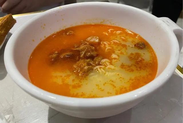 五香肉丁公仔麵