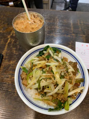 爆蒜椒盐猪扒饭