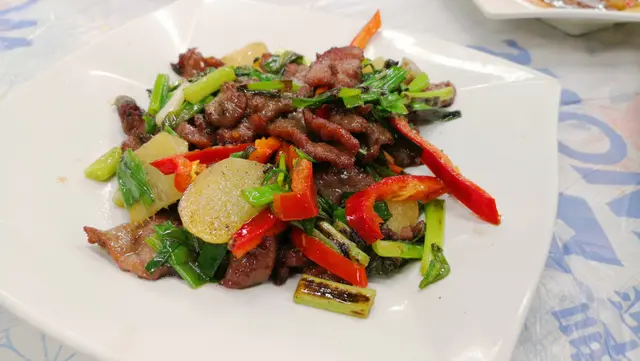 蜆介味香濃, 牛肉無標水, 夠鑊氣, 做得咁好, 真的買少見少.