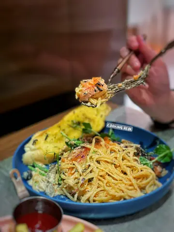 煙三文魚明太子意粉