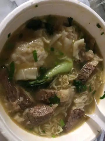 云吞牛腩面