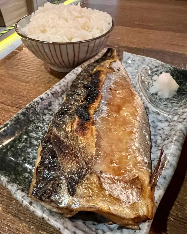 鹽燒鯖魚定食