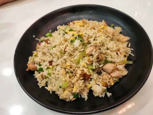 咸魚雞粒炒飯