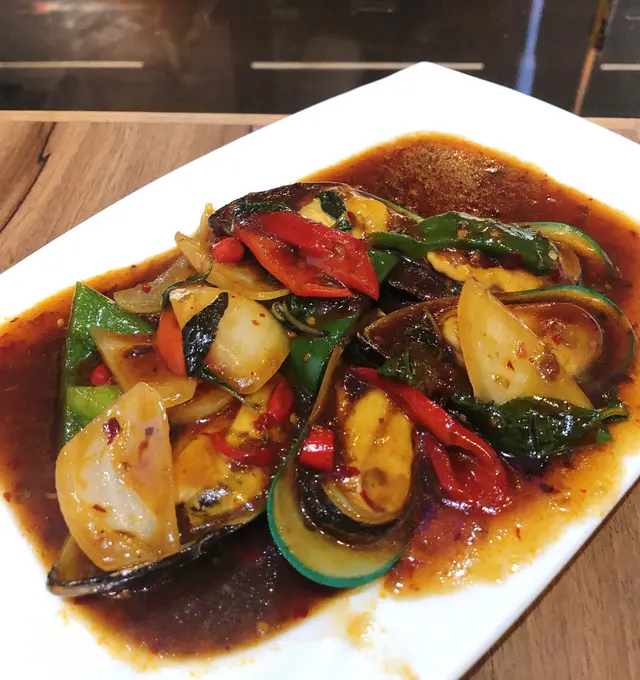 泰式辣椒膏炒青口