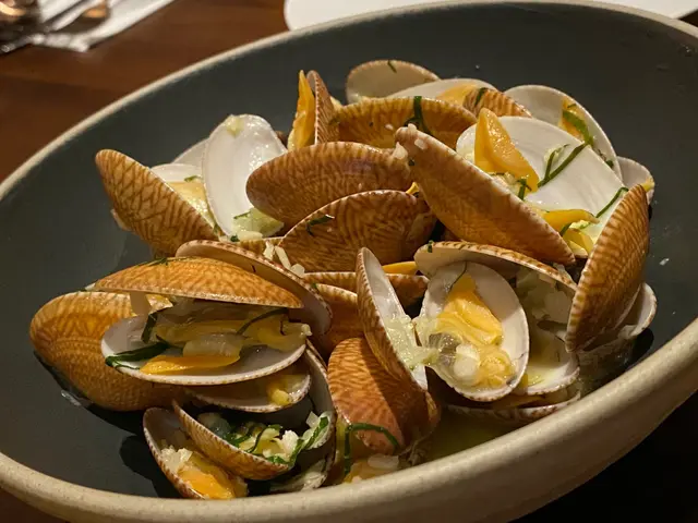 法式歐芹牛油煮花甲皇