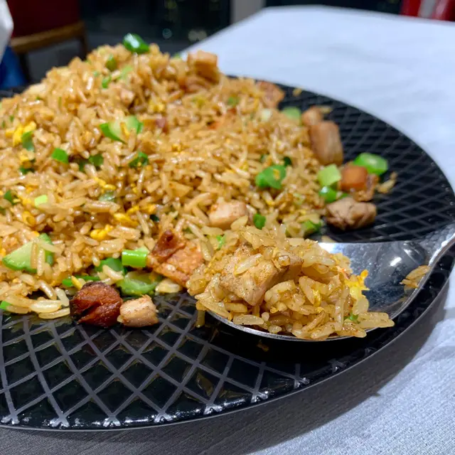 脆皮燒腩仔炒飯