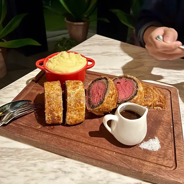 Beef wellington