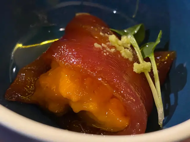 吞拿魚漬馬糞海膽