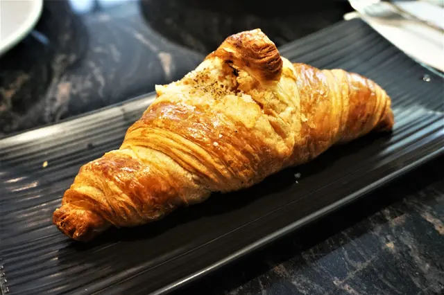 龍蝦湯流心牛角包