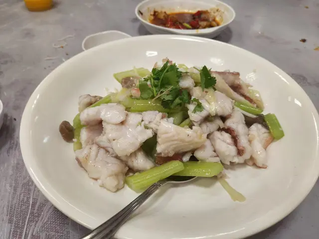 花面星兩食(星肉片炒西芹)