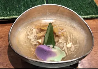 慢煮雞冠配蟹肉醬