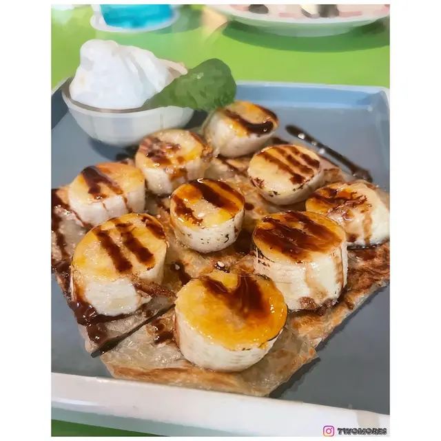 香蕉烤餅配椰子雪糕