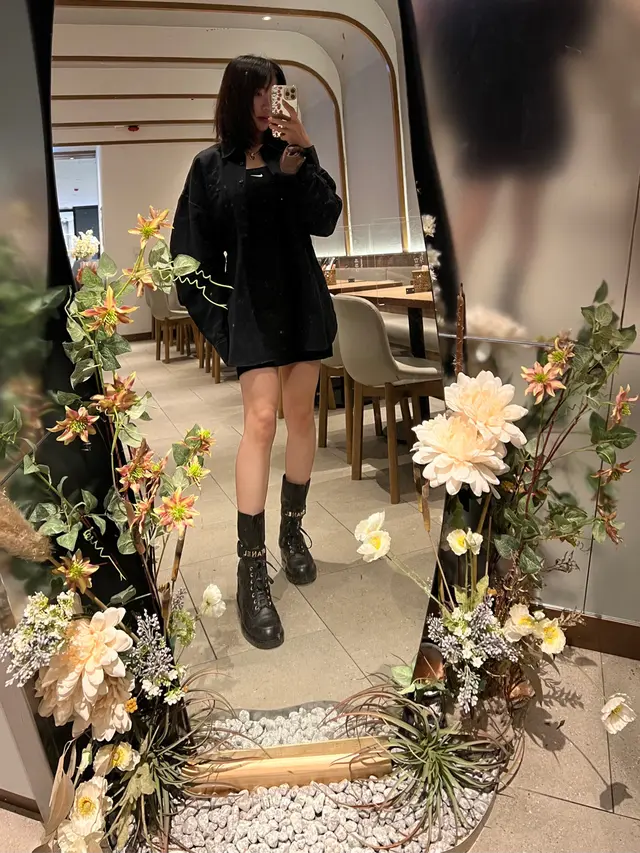 辣炒年糕，海鲜拉面，水果三明治