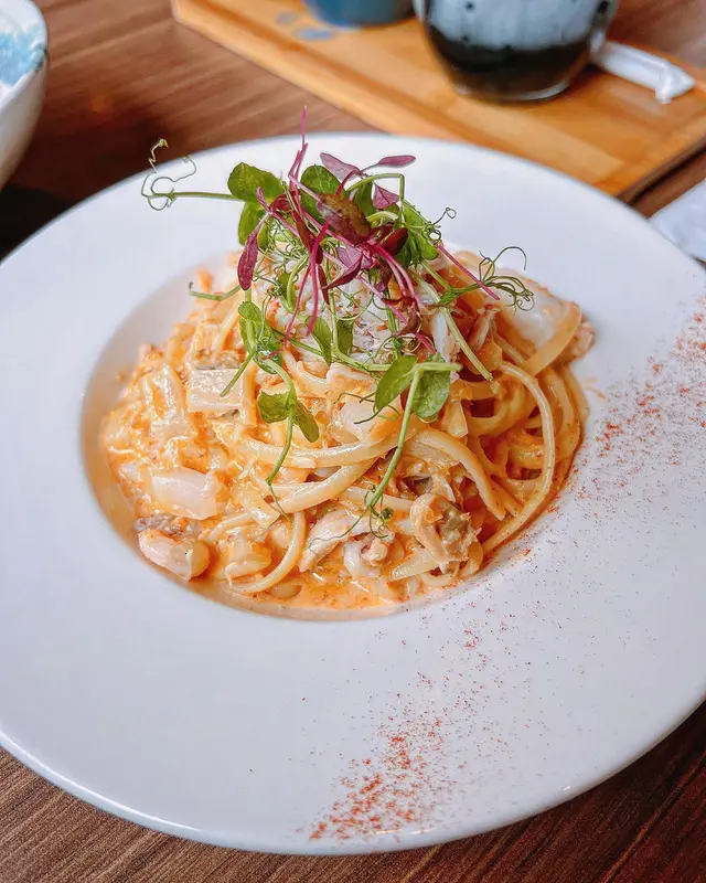 法式藍蟹肉蝦膏汁扁意粉