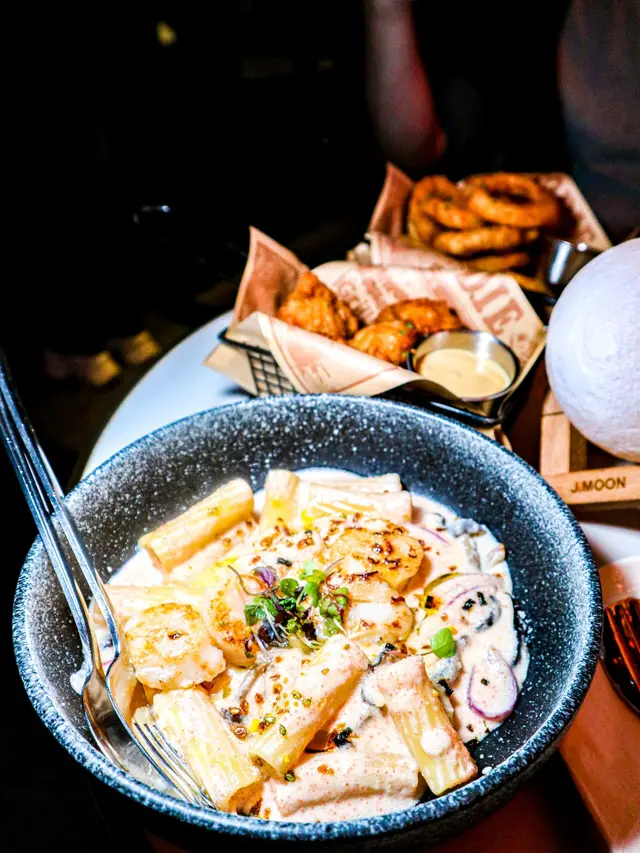 Creamy Mentaiko Rigatoni with Pan Seared Scallop