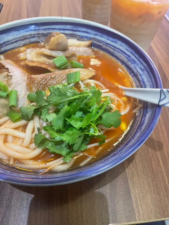 蕃茄湯豬頸肉