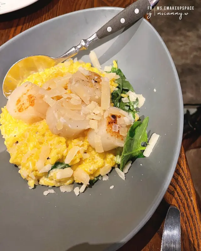 牛油帶子番紅花意大利飯、菠菜、巴馬臣芝士