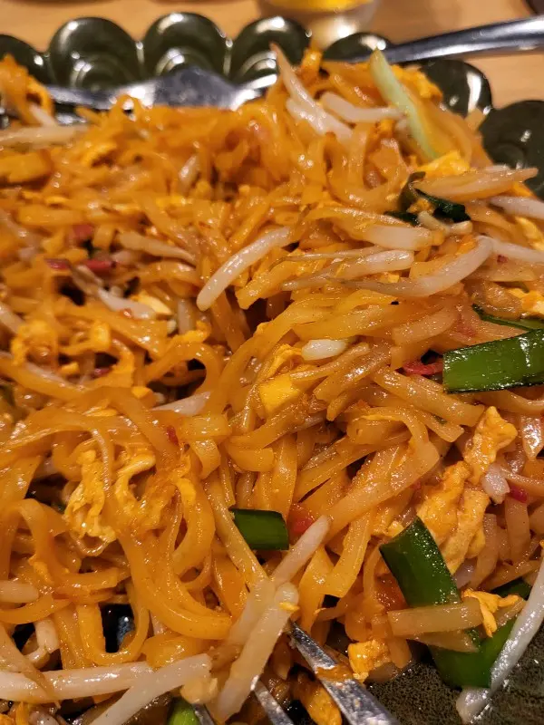 唔好睇佢咁有色，無味der，我要加辣椒醬 同行朋友要加魚露先夠味