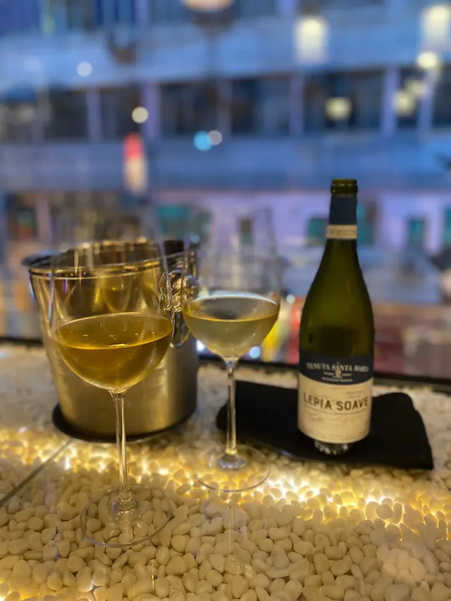 House  White  Wine 1 Bottle