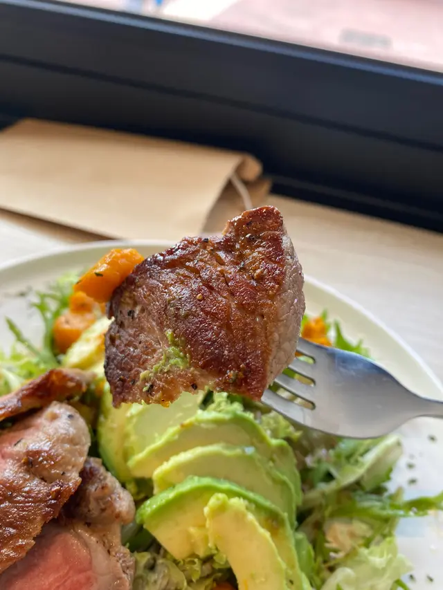 烤安格斯牛沙律