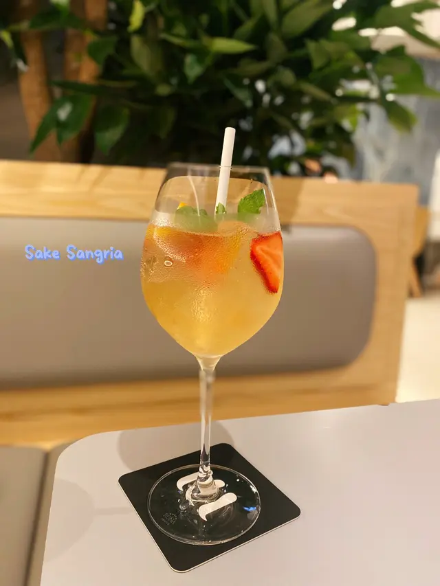 Sake Sangria