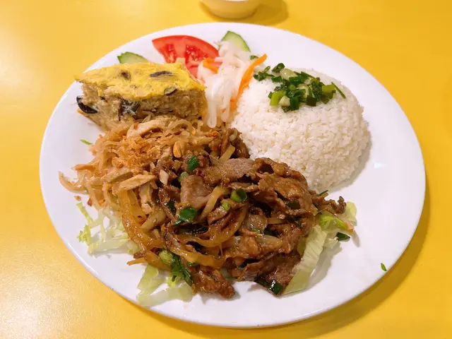 三色飯（轉牛肉）