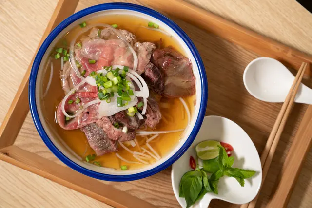 招牌生熟安格斯牛肉湯河