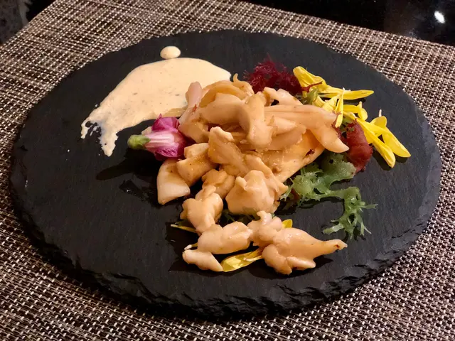 原隻日本象拔蚌