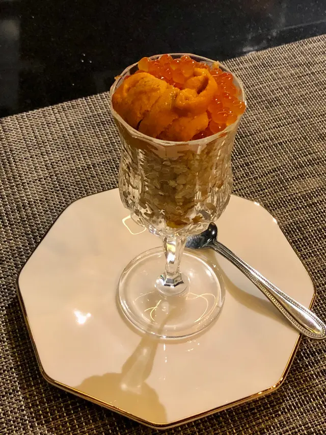 三文魚籽海膽炒飯