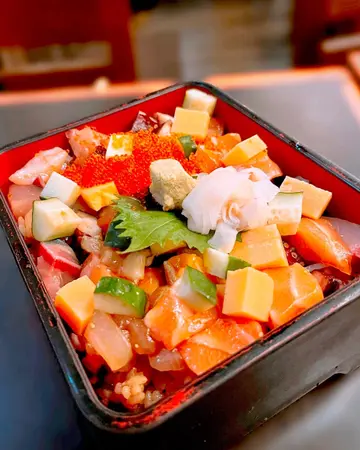 杂锦角切丼