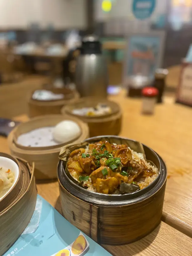 鮑魚雞件籠仔飯