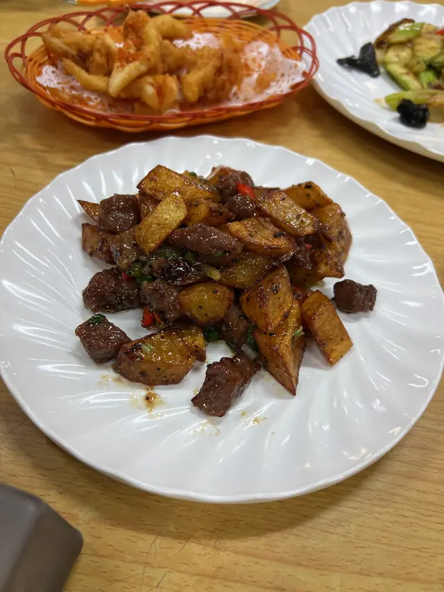 薯仔外脆內軟，很入味