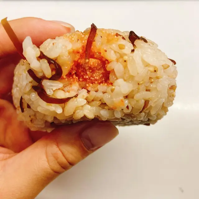 昆布辛子明太子飯團
