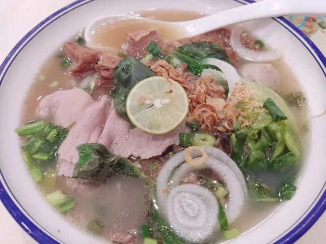越式金牛河