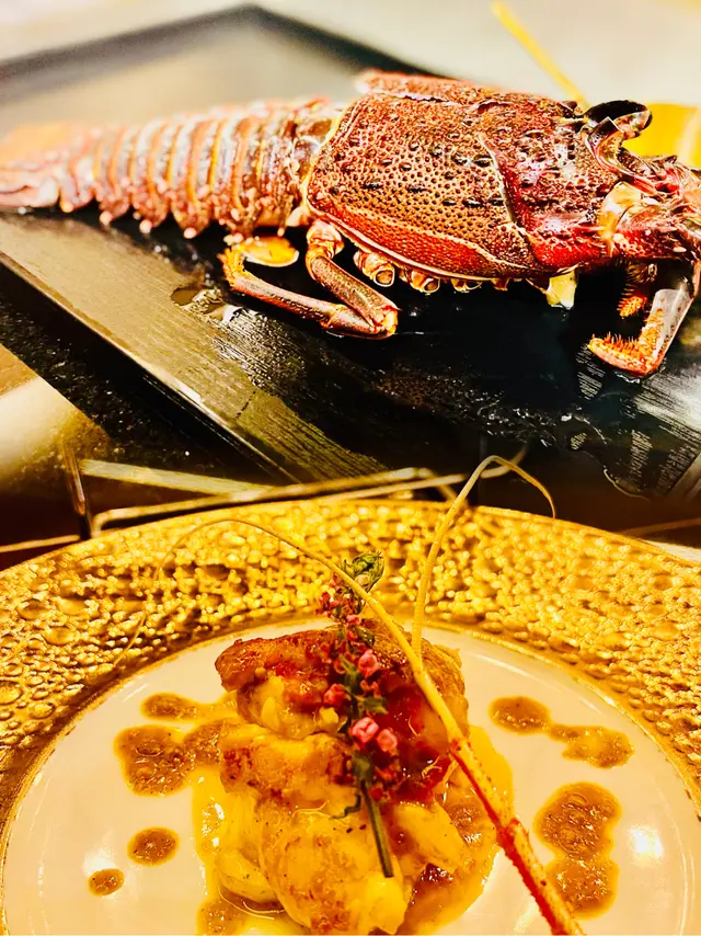 西澳龍蝦配海膽汁