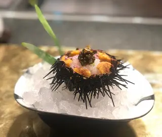 海膽.白蝦.魚子醬.金箔