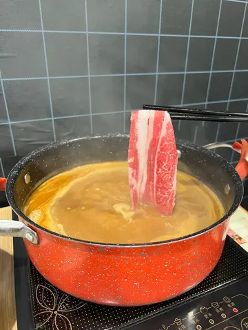 沙嗲湯底