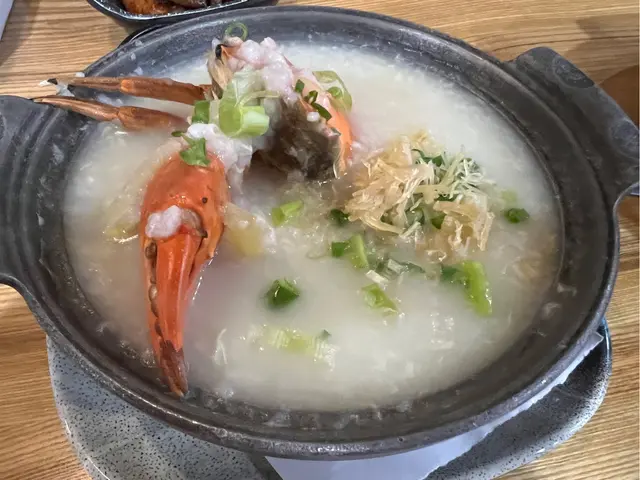 極少有放題有鮮味的蟹粥任食