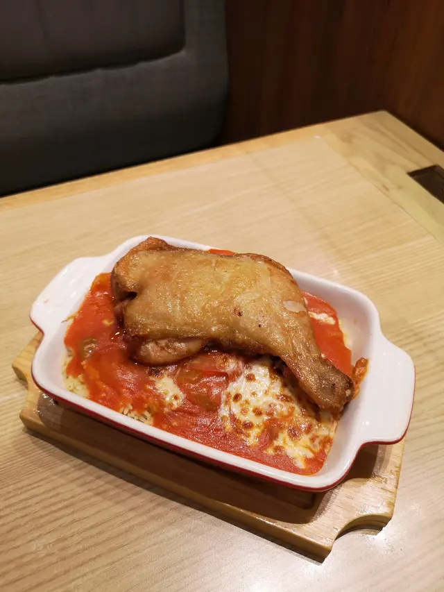 芝士鮮茄焗炸雞脾飯