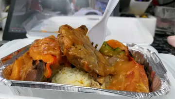 鲜茄焗牛脷