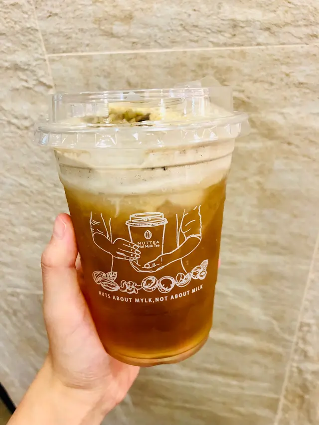 四季春堅果奶蓋茶