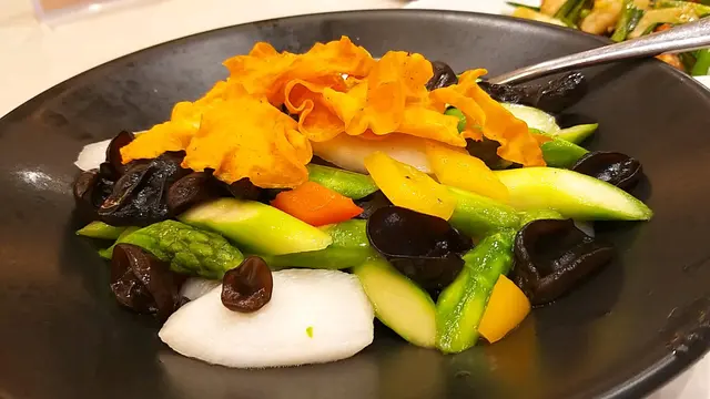 鮮露荀黑木耳炒鮮淮山