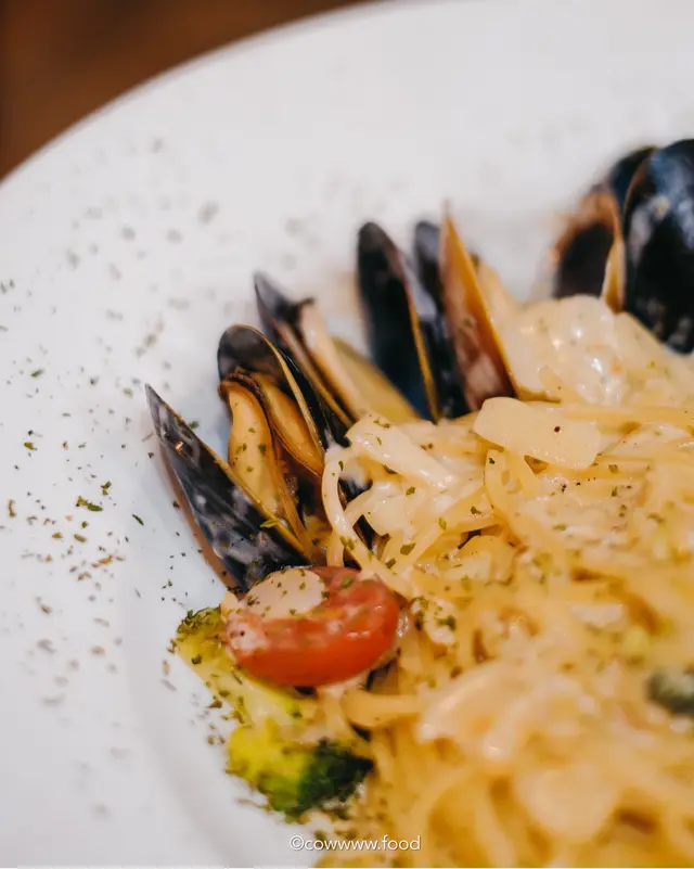 藍青口蒜香白酒忌廉汁意粉