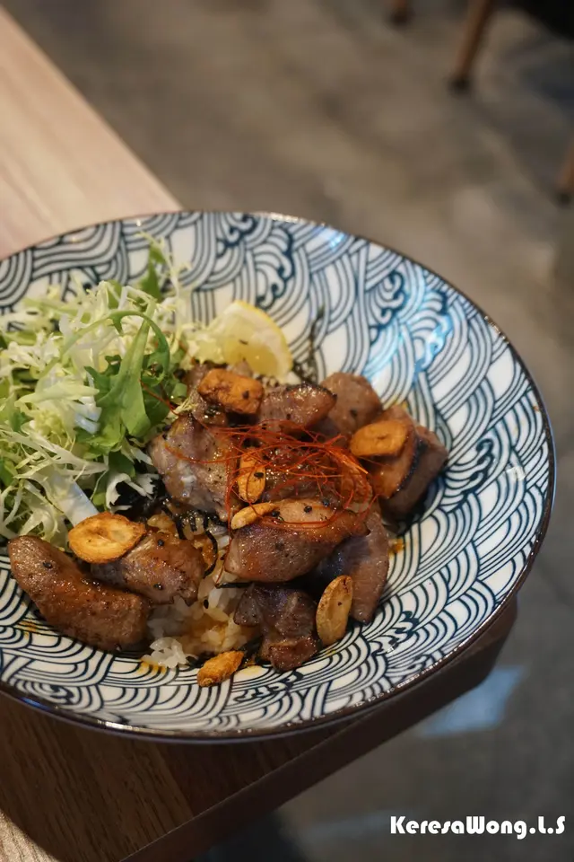 熟成厚切牛舌丼