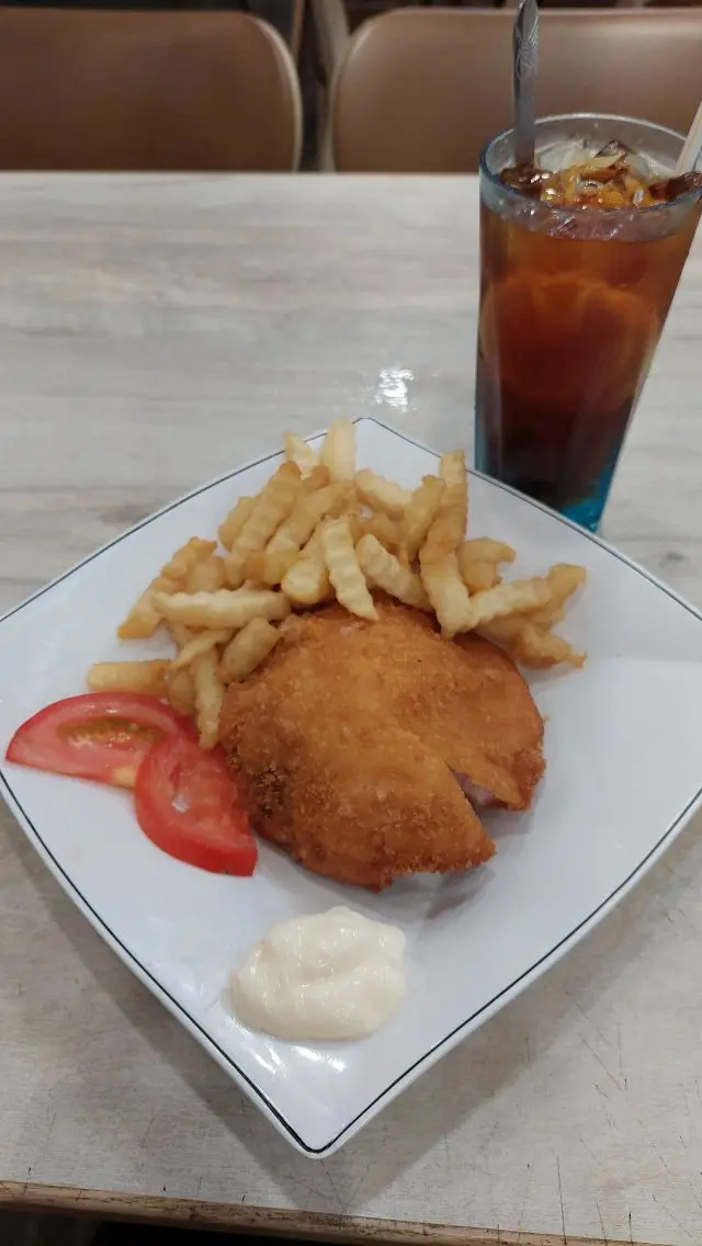 吉列豬扒下午茶餐