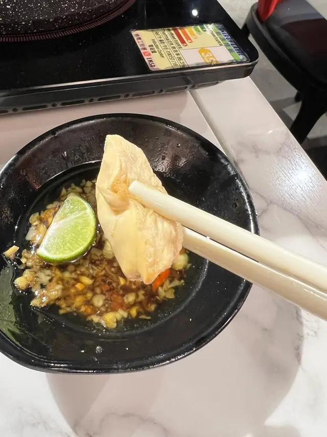 餐廳調製既鹹豉油&雞