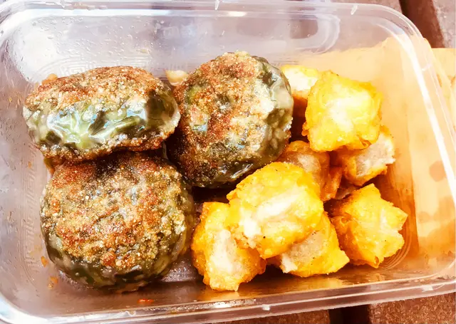 韮菜餅$18元有3個/彈牙燒賣$10元8粒