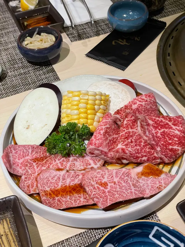 壽喜燒和牛三角腩同牛肩定食