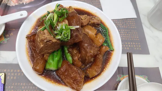 原汁柱侯炆牛腩